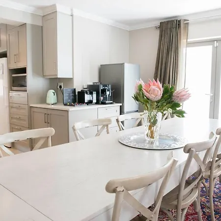 13 La Gratitude Luxury Apartment-With Backup Power For Loadshedding Stellenbosch Exterior photo